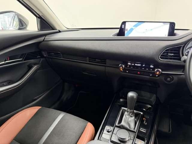 CX-30 2.0 20S レトロ スポーツ エディション BOSEサウンドシステム パワーリフトゲート 電動Rゲート MRCC フルセグ スマートブレーキサポート オートエアコン パーキングセンサー LEDヘッドライト PWシート シ-トヒ-タ-(12枚目)
