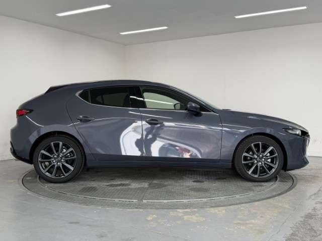 ＭＡＺＤＡ３ファストバック ２．０　２０Ｓ　ツーリング　革シート　ＢＯＳＥサウンドシステム　ナビ　フルセグＴＶ　ＳＢＳ　パワーシート　バックカメラ　フロントカメラ　シートヒーター　スマートキー　オートマチックハイビーム　コーナーセンサー　レーダークルコン（19枚目）