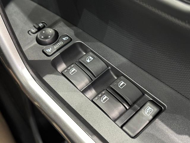 ロッキー プレミアムＧ　ＨＥＶ　スマートアシストＩＩＩ　バックカメラ　アダプティブクルーズコントロール　レーンキープアシスト　スマートキー　オートマチックハイビーム（6枚目）