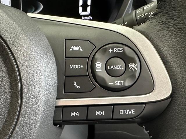 ロッキー プレミアムＧ　ＨＥＶ　スマートアシストＩＩＩ　バックカメラ　アダプティブクルーズコントロール　レーンキープアシスト　スマートキー　オートマチックハイビーム（8枚目）