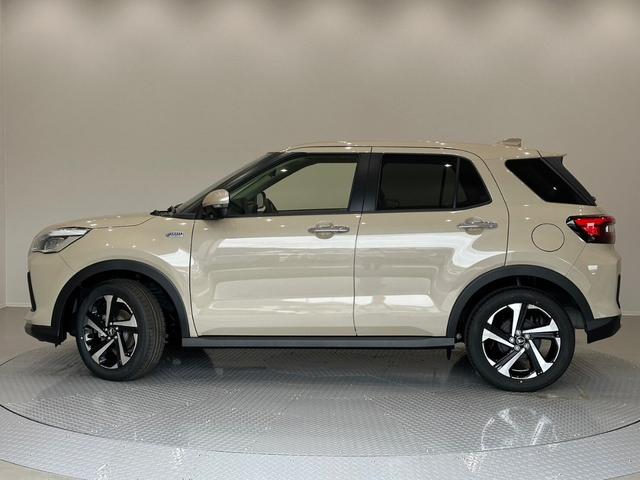 ロッキー プレミアムＧ　ＨＥＶ　スマートアシストＩＩＩ　バックカメラ　アダプティブクルーズコントロール　レーンキープアシスト　スマートキー　オートマチックハイビーム（11枚目）