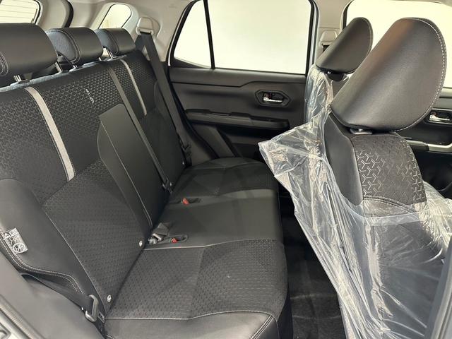 ロッキー プレミアムＧ　ＨＥＶ　スマートアシストＩＩＩ　バックカメラ　アダプティブクルーズコントロール　レーンキープアシスト　スマートキー　オートマチックハイビーム（19枚目）