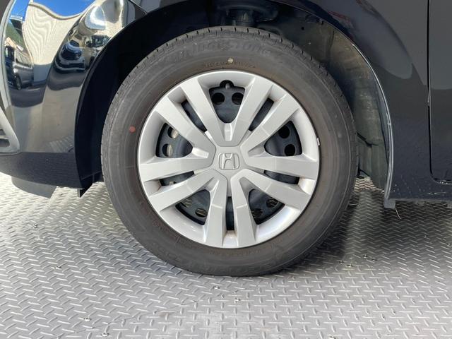 フィット ホーム ナビ バックカメラ ドライブレコーダー ETC アダプティブクルーズコントロール ステリモ パーキングセンサ― 衝突被害軽減ブレーキ スマートキー オートライト(10枚目)