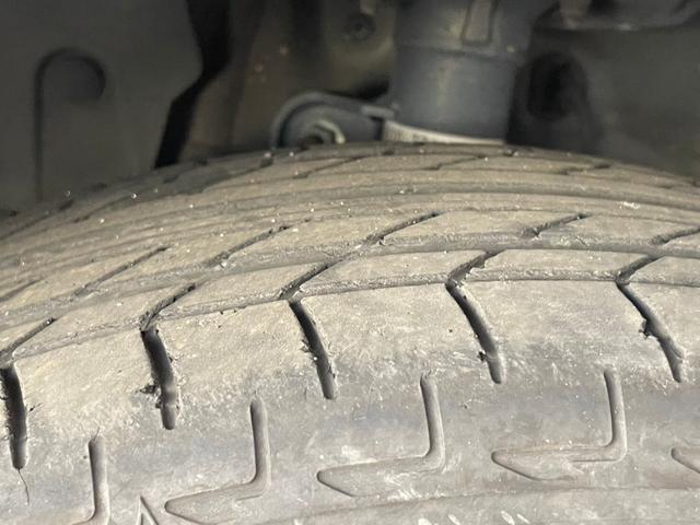 フィット ホーム ナビ バックカメラ ドライブレコーダー ETC アダプティブクルーズコントロール ステリモ パーキングセンサ― 衝突被害軽減ブレーキ スマートキー オートライト(13枚目)