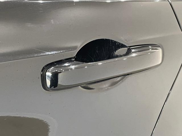 フィット ホーム ナビ バックカメラ ドライブレコーダー ETC アダプティブクルーズコントロール ステリモ パーキングセンサ― 衝突被害軽減ブレーキ スマートキー オートライト(16枚目)