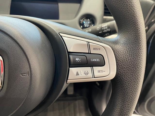 フィット ホーム ナビ バックカメラ ドライブレコーダー ETC アダプティブクルーズコントロール ステリモ パーキングセンサ― 衝突被害軽減ブレーキ スマートキー オートライト(42枚目)