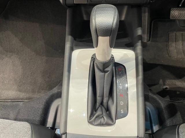 フィット ホーム ナビ バックカメラ ドライブレコーダー ETC アダプティブクルーズコントロール ステリモ パーキングセンサ― 衝突被害軽減ブレーキ スマートキー オートライト(55枚目)