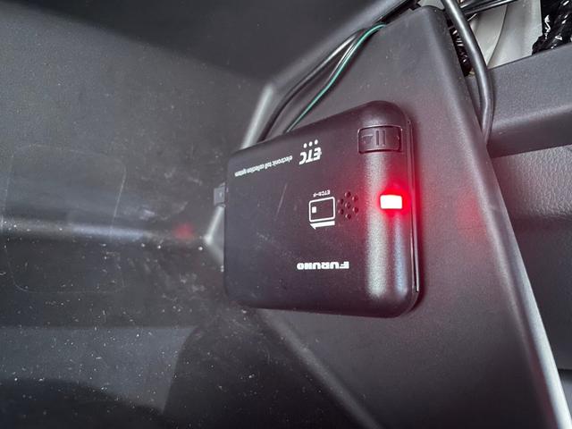 フィット ホーム ナビ バックカメラ ドライブレコーダー ETC アダプティブクルーズコントロール ステリモ パーキングセンサ― 衝突被害軽減ブレーキ スマートキー オートライト(60枚目)