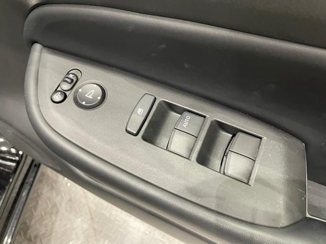 フィット ホーム ナビ バックカメラ ドライブレコーダー ETC アダプティブクルーズコントロール ステリモ パーキングセンサ― 衝突被害軽減ブレーキ スマートキー オートライト(63枚目)