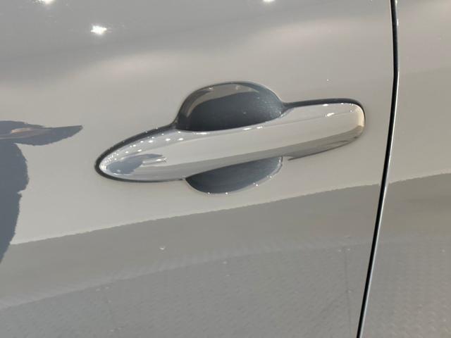 ヤリスクロス ハイブリッドX 衝突防止ブレーキ バックカメラ シートヒーター アダプティブクルーズコントロール レーンキープスカウト オートマチックハイビーム(11枚目)