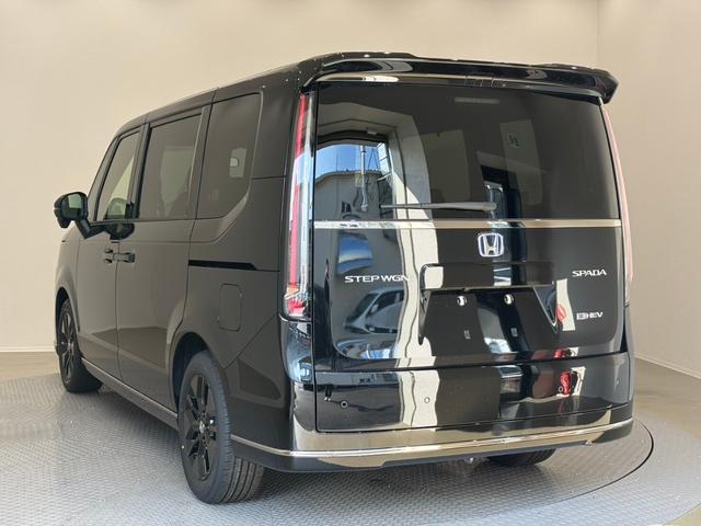 ステップワゴン ホンダセンシング 両側電動スライドドア アダプティブクルーズコントロール ステリモ シートヒーター 電動リアゲート パーキングセンサ― ブラインドスポットモニター スマートキー(16枚目)