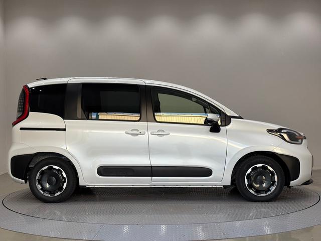 シエンタ ハイブリッドZ 10.5インチディスプレイオーディオ 全方位カメラ アダプティブクルーズコントロール ステリモ 両側電動スライドドア パーキングセンサ― ETC スマートキー 3列シート(31枚目)