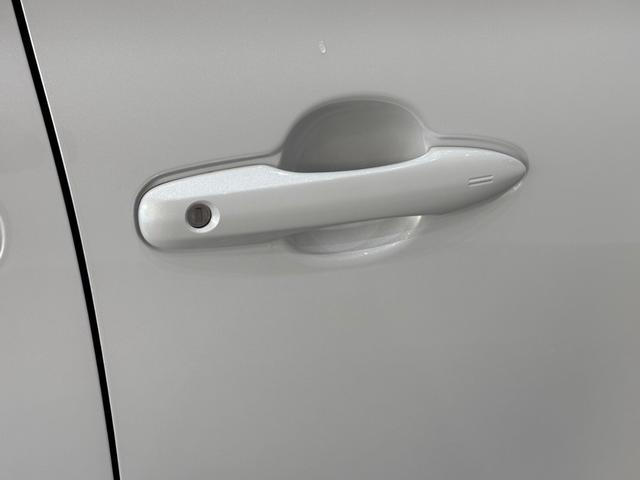 シエンタ ハイブリッドZ 10.5インチディスプレイオーディオ 全方位カメラ アダプティブクルーズコントロール ステリモ 両側電動スライドドア パーキングセンサ― ETC スマートキー(27枚目)