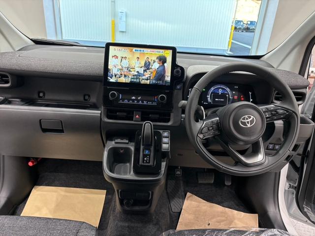 シエンタ ハイブリッドZ 10.5インチディスプレイオーディオ 全方位カメラ アダプティブクルーズコントロール ステリモ 両側電動スライドドア パーキングセンサ― ETC スマートキー(36枚目)