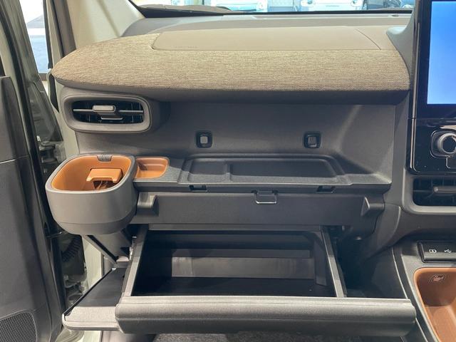 シエンタ Z 10.5インチディスプレイオーディオ 全方位カメラ アダプティブクルーズコントロール ステリモ 両側電動スライドドア パーキングセンサ― ETC スマートキー(49枚目)