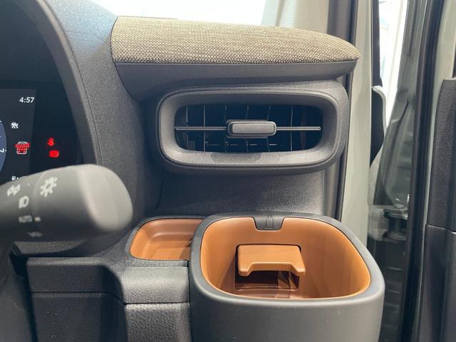 シエンタ Z 10.5インチディスプレイオーディオ 全方位カメラ アダプティブクルーズコントロール ステリモ 両側電動スライドドア パーキングセンサ― ETC スマートキー(63枚目)