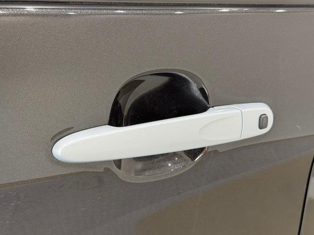 ルーミー カスタムG-T 9インチディスプレイオーディオ バックカメラ ETC ドライブレコーダー 両側電動スライドドア フォグランプ パーキングセンサ― 衝突被害軽減ブレーキ スマートキー(11枚目)