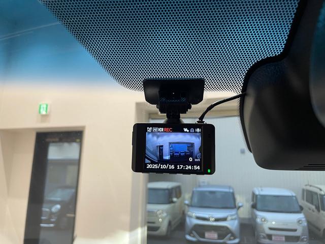 デリカＤ：５ Ｐ　４ＷＤ　フルセグナビ　バックカメラ　ＥＴＣ　ドライブレコーダー　両側電動スライドドア　アダプティブクルーズコントロール　ステリモ　電動リヤゲート　シートヒーター　スマートキー（12枚目）