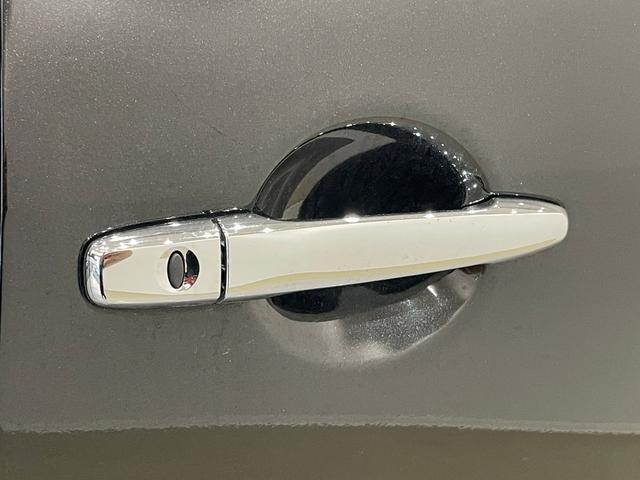 デリカＤ：５ Ｐ　４ＷＤ　フルセグナビ　バックカメラ　ＥＴＣ　ドライブレコーダー　両側電動スライドドア　アダプティブクルーズコントロール　ステリモ　電動リヤゲート　シートヒーター　スマートキー（15枚目）