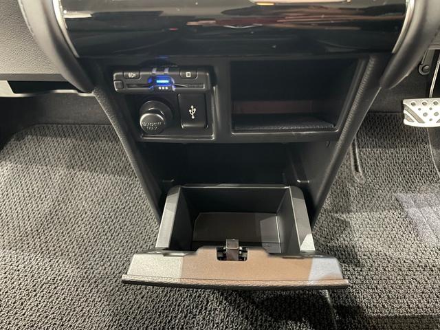 デリカＤ：５ Ｐ　４ＷＤ　フルセグナビ　バックカメラ　ＥＴＣ　ドライブレコーダー　両側電動スライドドア　アダプティブクルーズコントロール　ステリモ　電動リヤゲート　シートヒーター　スマートキー（33枚目）