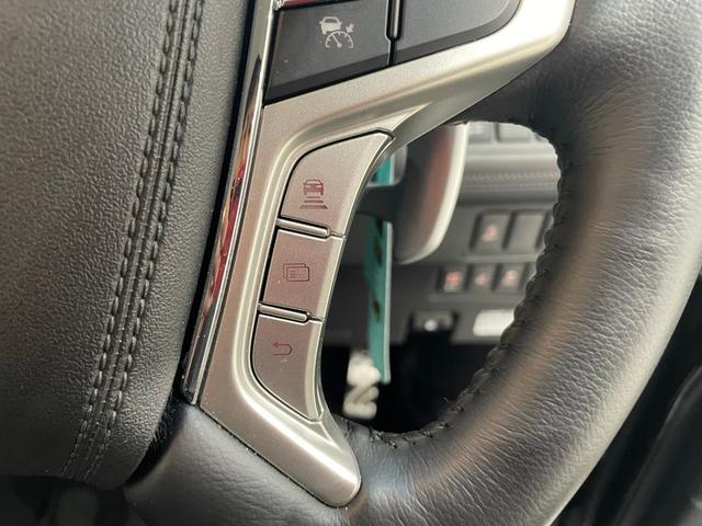 デリカＤ：５ Ｐ　４ＷＤ　フルセグナビ　バックカメラ　ＥＴＣ　ドライブレコーダー　両側電動スライドドア　アダプティブクルーズコントロール　ステリモ　電動リヤゲート　シートヒーター　スマートキー（40枚目）