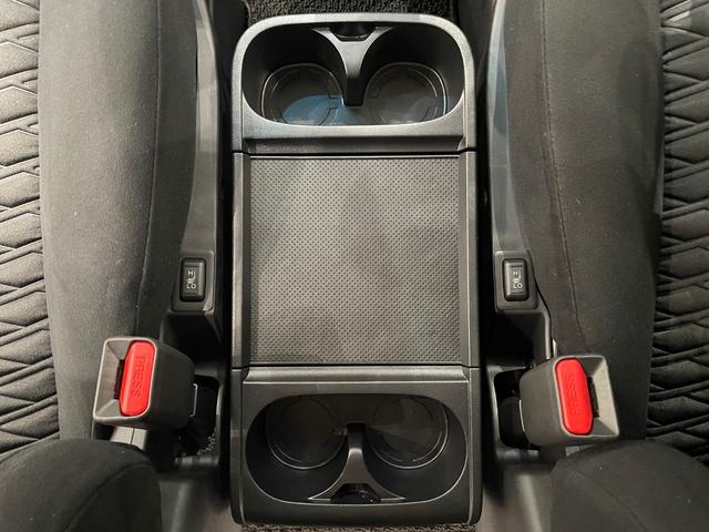 デリカＤ：５ Ｐ　４ＷＤ　フルセグナビ　バックカメラ　ＥＴＣ　ドライブレコーダー　両側電動スライドドア　アダプティブクルーズコントロール　ステリモ　電動リヤゲート　シートヒーター　スマートキー（21枚目）