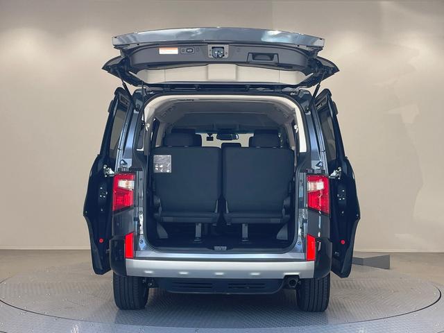 デリカＤ：５ Ｐ　４ＷＤ　フルセグナビ　バックカメラ　ＥＴＣ　ドライブレコーダー　両側電動スライドドア　アダプティブクルーズコントロール　ステリモ　電動リヤゲート　シートヒーター　スマートキー（31枚目）