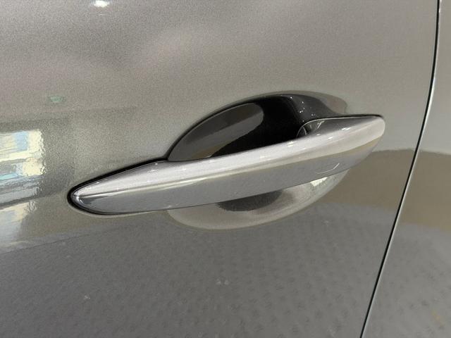 MAZDA3ファストバック 15Sツーリング 純正ナビ バックカメラ ETC アダプティブクルーズコントロール ステリモ 衝突被害軽減ブレーキ パーキングセンサ― アルミホイール ブラインドスポットモニター スマートキー(16枚目)