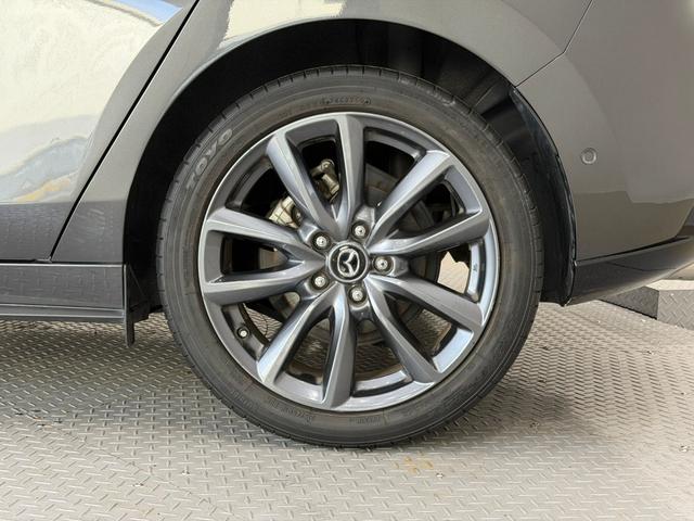 MAZDA3ファストバック 15Sツーリング 純正ナビ バックカメラ ETC アダプティブクルーズコントロール ステリモ 衝突被害軽減ブレーキ パーキングセンサ― アルミホイール ブラインドスポットモニター スマートキー(18枚目)