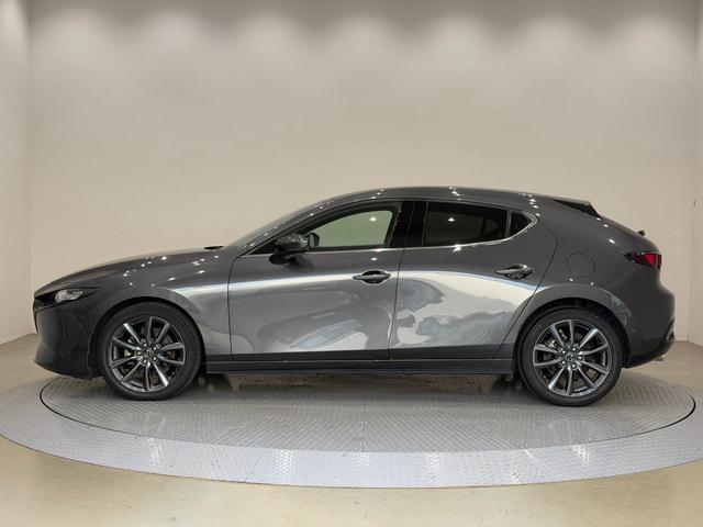 MAZDA3ファストバック 15Sツーリング 純正ナビ バックカメラ ETC アダプティブクルーズコントロール ステリモ 衝突被害軽減ブレーキ パーキングセンサ― アルミホイール ブラインドスポットモニター スマートキー(20枚目)