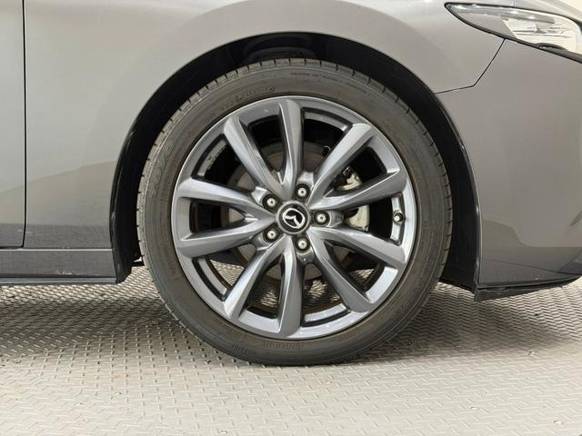 MAZDA3ファストバック 15Sツーリング 純正ナビ バックカメラ ETC アダプティブクルーズコントロール ステリモ 衝突被害軽減ブレーキ パーキングセンサ― アルミホイール ブラインドスポットモニター スマートキー(31枚目)