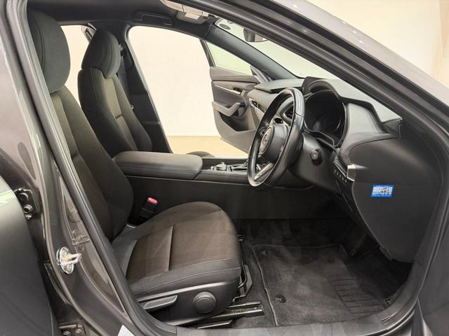 MAZDA3ファストバック 15Sツーリング 純正ナビ バックカメラ ETC アダプティブクルーズコントロール ステリモ 衝突被害軽減ブレーキ パーキングセンサ― アルミホイール ブラインドスポットモニター スマートキー(39枚目)
