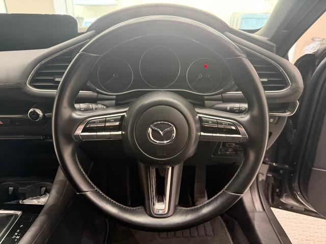 MAZDA3ファストバック 15Sツーリング 純正ナビ バックカメラ ETC アダプティブクルーズコントロール ステリモ 衝突被害軽減ブレーキ パーキングセンサ― アルミホイール ブラインドスポットモニター スマートキー(40枚目)