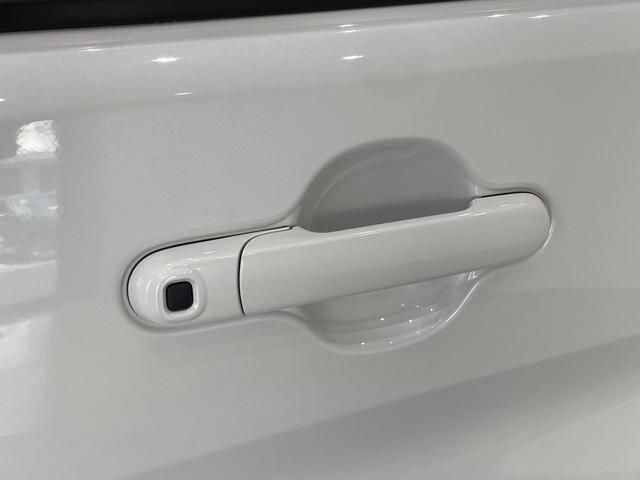 ソリオバンディット ハイブリッドＭＶ　全方位モニター付メモリーナビ装着車　禁煙車　両側電動スライドドア　シートヒーター　アダプティブクルーズコントロール　アラウンドビューモニター　ステリモ　　スマートキー（17枚目）