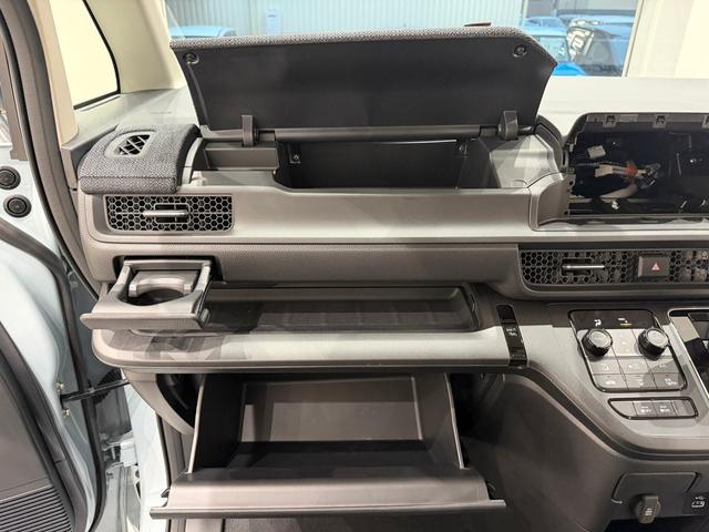 ステップワゴン エアー ホンダセンシング 両側電動スライドドア アダプティブクルーズコントロール ステリモ 衝突被害軽減ブレーキ パーキングセンサ― 3列シート バックカメラ スマートキー(64枚目)