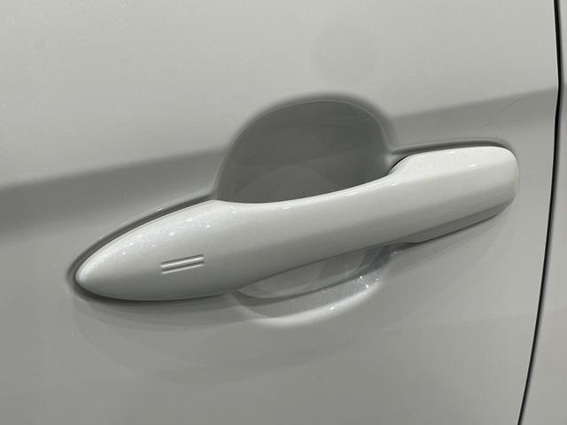 ノア ハイブリッドS-Z 10.5インチディスプレイオーディオ 全方位カメラ ETC 禁煙車 両側電動スライドドア 3列シート Bluetooth対応 アダプティブクルーズコントロール スマートキー(16枚目)