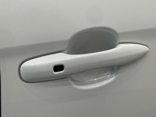 ノア ハイブリッドS-Z 10.5インチディスプレイオーディオ 全方位カメラ ETC 禁煙車 両側電動スライドドア 3列シート Bluetooth対応 アダプティブクルーズコントロール スマートキー(17枚目)