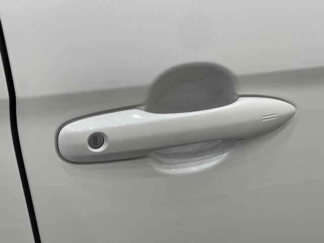 ノア ハイブリッドS-Z 10.5インチディスプレイオーディオ 全方位カメラ ETC 禁煙車 両側電動スライドドア 3列シート Bluetooth対応 アダプティブクルーズコントロール スマートキー(30枚目)