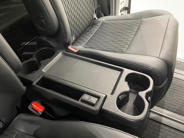 ノア ハイブリッドS-Z 10.5インチディスプレイオーディオ 全方位カメラ ETC 禁煙車 両側電動スライドドア 3列シート Bluetooth対応 アダプティブクルーズコントロール スマートキー(41枚目)