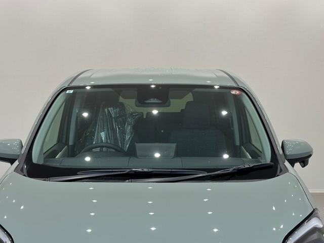 シエンタ ハイブリッドZ 衝突被害軽減システム レーンキープアシスト オートマチックハイビーム ドライブレコーダー ナビ バックカメラ スマートキー フルフラット 3列シート 禁煙車(8枚目)