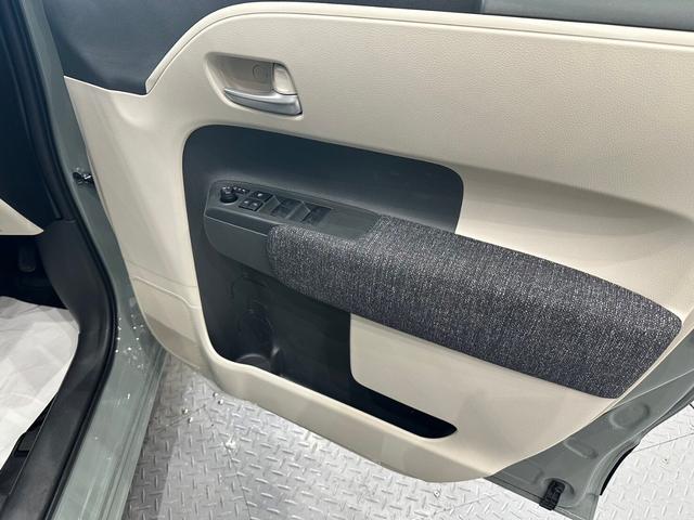 シエンタ ハイブリッドZ 衝突被害軽減システム レーンキープアシスト オートマチックハイビーム ドライブレコーダー ナビ バックカメラ スマートキー フルフラット 3列シート 禁煙車(40枚目)