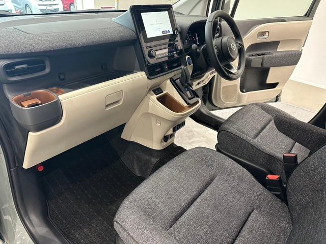 シエンタ ハイブリッドZ 衝突被害軽減システム レーンキープアシスト オートマチックハイビーム ドライブレコーダー ナビ バックカメラ スマートキー フルフラット 3列シート 禁煙車(49枚目)