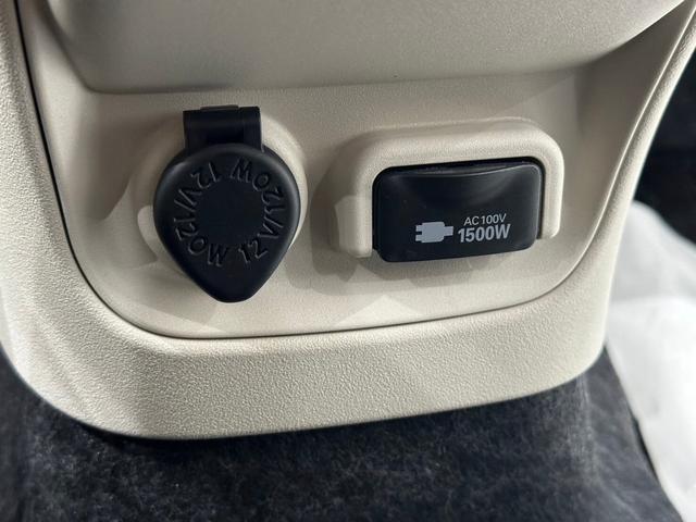 シエンタ ハイブリッドZ 衝突被害軽減システム レーンキープアシスト オートマチックハイビーム ドライブレコーダー ナビ バックカメラ スマートキー フルフラット 3列シート 禁煙車(57枚目)