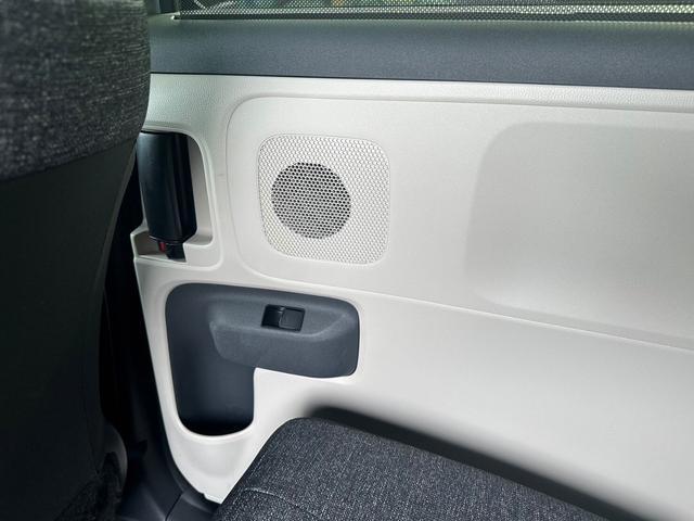 シエンタ ハイブリッドZ 衝突被害軽減システム レーンキープアシスト オートマチックハイビーム ドライブレコーダー ナビ バックカメラ スマートキー フルフラット 3列シート 禁煙車(62枚目)