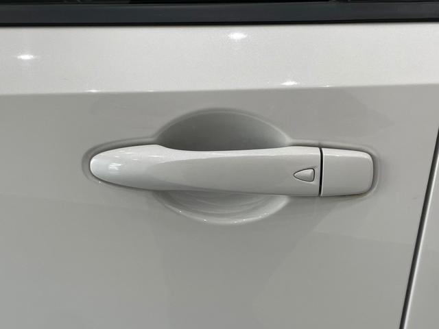 ノート Ｓ　ワンセグナビ　ドライブレコーダー　ＥＴＣ　レーンキープアシスト　電動パーキング　Ｂｌｕｅｔｏｏｔｈ接続　オートワイパー　オートライト（17枚目）