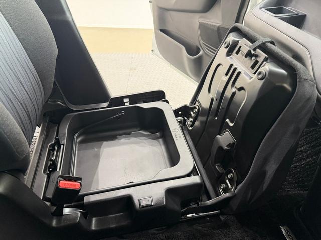 ソリオ ハイブリッドＭＺ　ディスプレイオーディオ　バックカメラ　ドライブレコーダー　両側電動スライドドア　アダプティブクルーズコントロール　ステリモ　スズキセーフティサポート　パーキングセンサ―　シートヒーター　オートライト（56枚目）