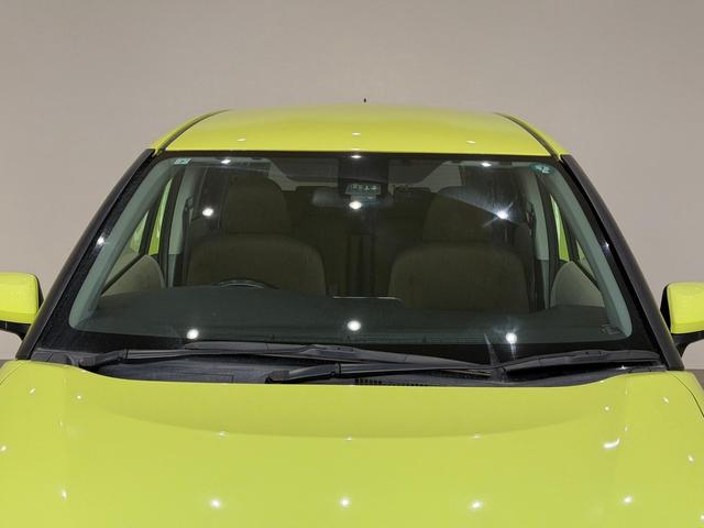 シエンタ ハイブリッドＧ　ナビ　バックカメラ　ＥＴＣ　両側電動スライドドア　ステリモ　３列シート　スマートキー　オートエアコン　アイドリングストップ　横滑り防止　シートヒーター（8枚目）