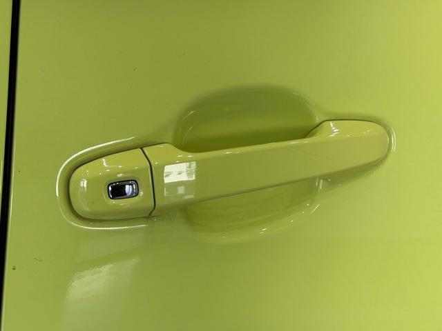 シエンタ ハイブリッドＧ　ナビ　バックカメラ　ＥＴＣ　両側電動スライドドア　ステリモ　３列シート　スマートキー　オートエアコン　アイドリングストップ　横滑り防止　シートヒーター（17枚目）