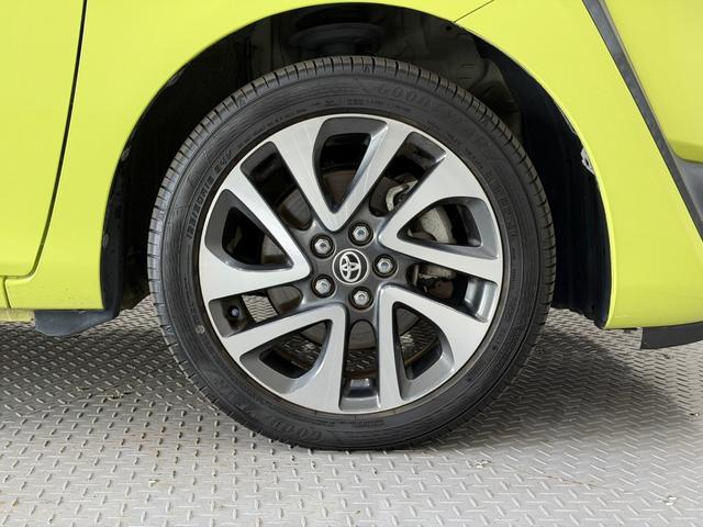 シエンタ ハイブリッドＧ　ナビ　バックカメラ　ＥＴＣ　両側電動スライドドア　ステリモ　３列シート　スマートキー　オートエアコン　アイドリングストップ　横滑り防止　シートヒーター（32枚目）