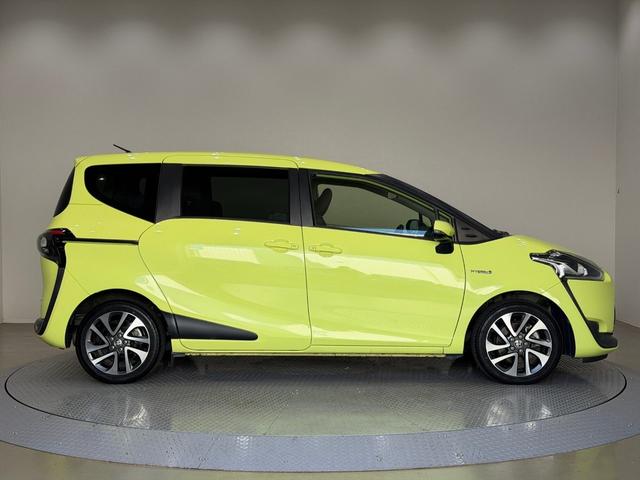 シエンタ ハイブリッドＧ　ナビ　バックカメラ　ＥＴＣ　両側電動スライドドア　ステリモ　３列シート　スマートキー　オートエアコン　アイドリングストップ　横滑り防止　シートヒーター（33枚目）